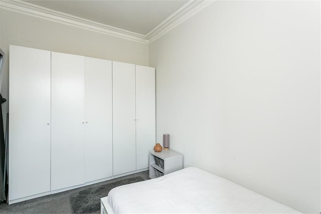 93/8 Easter Road,
Edinburgh,
EH7 5PW - image 18
