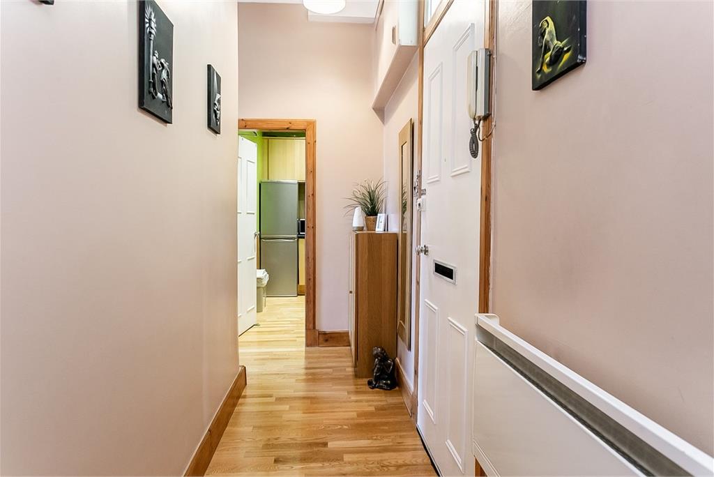 93/8 Easter Road,
Edinburgh,
EH7 5PW - image 21