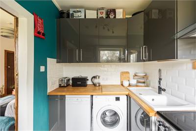 182 Colinton Mains Road, Edinburgh, EH13 9BU - image 14