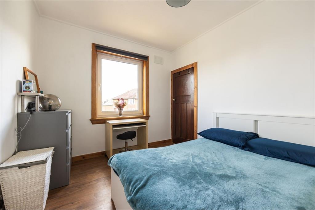 182 Colinton Mains Road, Edinburgh, EH13 9BU - image 5