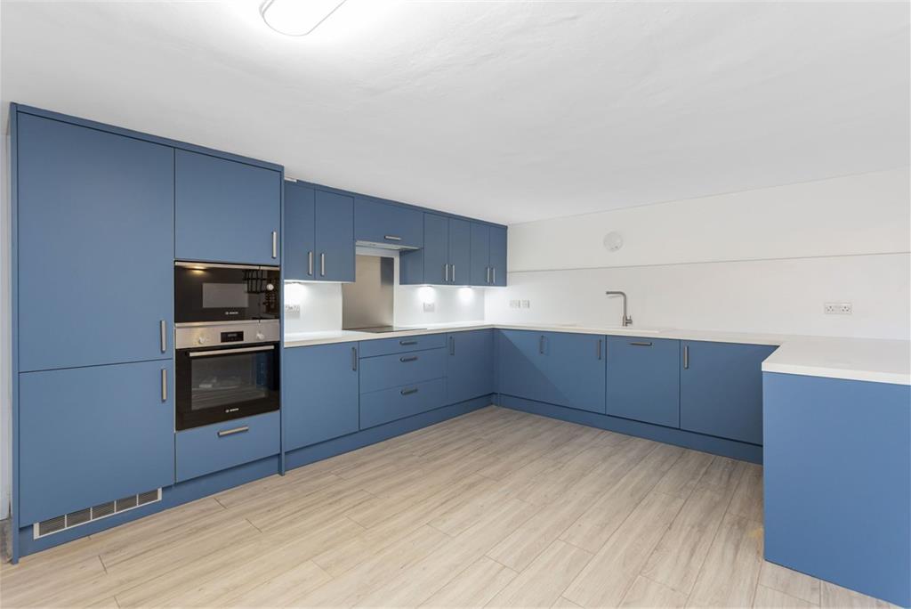 8B, High Street, Penicuik, EH26 8HW - image 3
