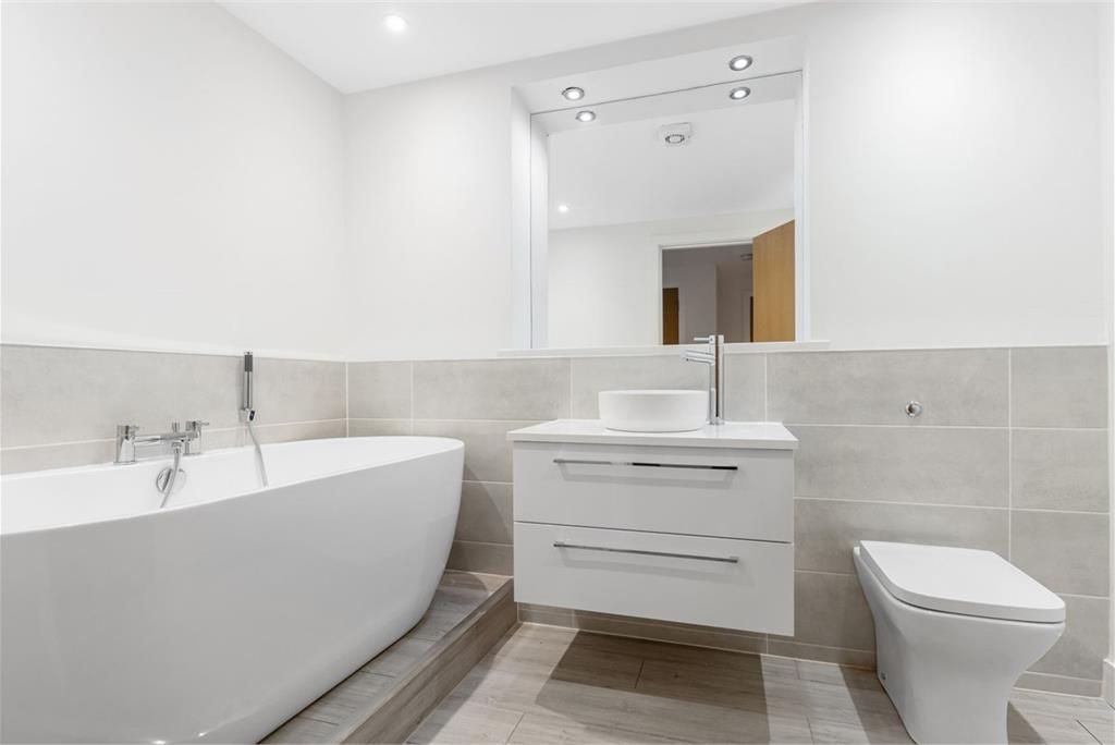 8B, High Street, Penicuik, EH26 8HW - image 5