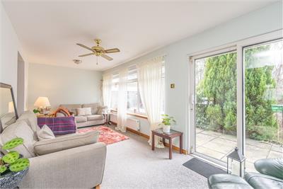 40 Bankton Park West,
Livingston,
EH54 9BP - image 1