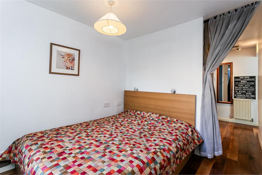 100/6 Holyrood Road,
Edinburgh,
EH8 8AJ - image 15