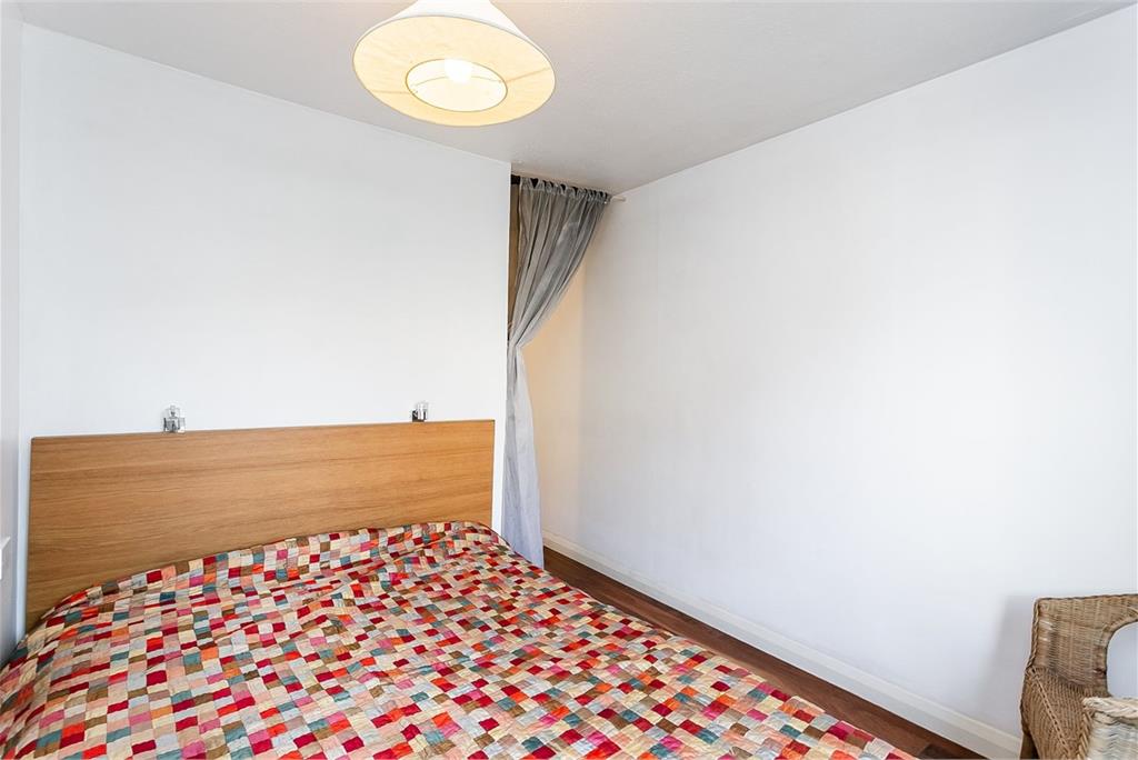 100/6 Holyrood Road,
Edinburgh,
EH8 8AJ - image 16