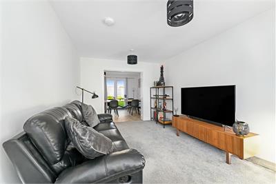 19 Jackson Crescent, Tranent, EH33 2FJ - image 2