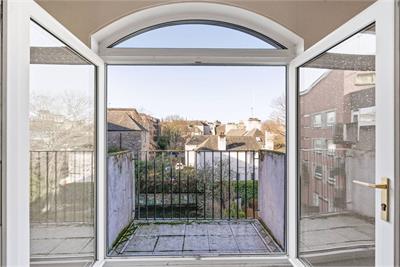 3/5 Browns Close, Old Town, Edinburgh, EH8 8BT - image 3