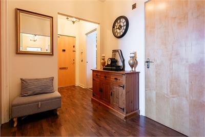 Flat 16, 7 Hawkhill Close, Edinburgh, EH7 6FE - image 22