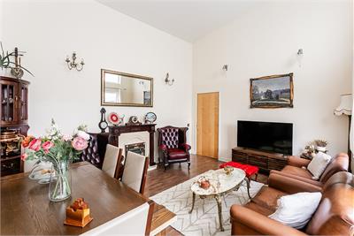 Flat 16, 7 Hawkhill Close, Edinburgh, EH7 6FE - image 4