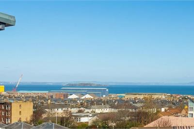 Flat 16, 7 Hawkhill Close, Edinburgh, EH7 6FE - image 7