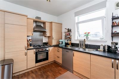 Flat 16, 7 Hawkhill Close, Edinburgh, EH7 6FE - image 8