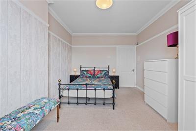 19 Horsbrugh Street, Innerleithen, EH44 6LF - image 7