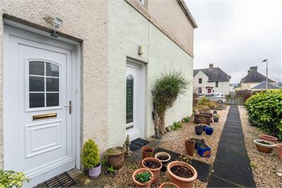 19 Horsbrugh Street, Innerleithen, EH44 6LF - image 10