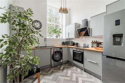 4 Lasswade Court, 32 School Green, Lasswade, EH18 1NB - image 4
