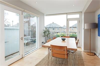 16 Cramond Road South,
Edinburgh,
EH4 6AA - image 12