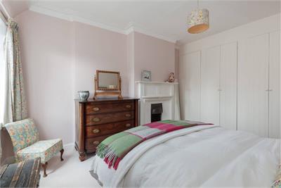 16 Cramond Road South,
Edinburgh,
EH4 6AA - image 17
