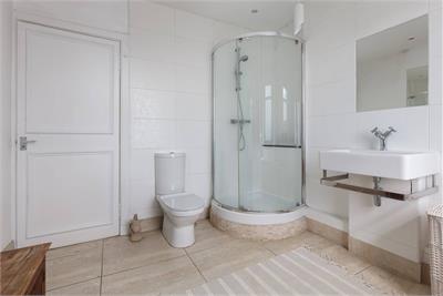 16 Cramond Road South,
Edinburgh,
EH4 6AA - image 19