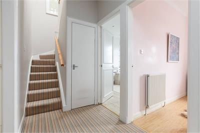 16 Cramond Road South,
Edinburgh,
EH4 6AA - image 21