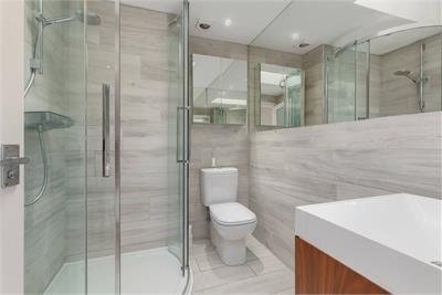 16 Cramond Road South,
Edinburgh,
EH4 6AA - image 30