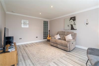 130 Newbattle Abbey Crescent, Dalkeith, EH22 3LP - image 4