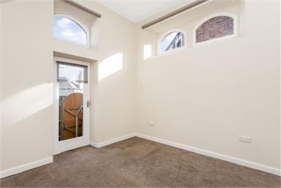 The Coach House, 70 Kingston Avenue, Edinburgh, EH16 5SW - image 15
