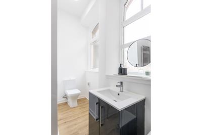 The Coach House, 70 Kingston Avenue, Edinburgh, EH16 5SW - image 22