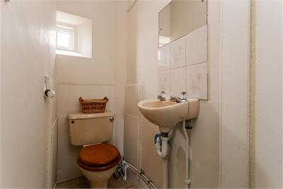 Victoria Cottage,
Lammerlaws,
Burntisland,
KY3 9BS - image 28