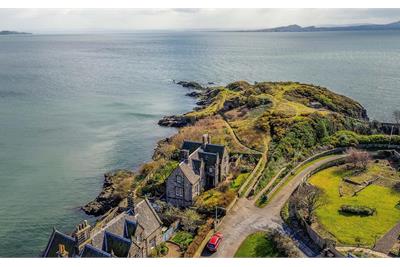 Victoria Cottage,
Lammerlaws,
Burntisland,
KY3 9BS - image 37