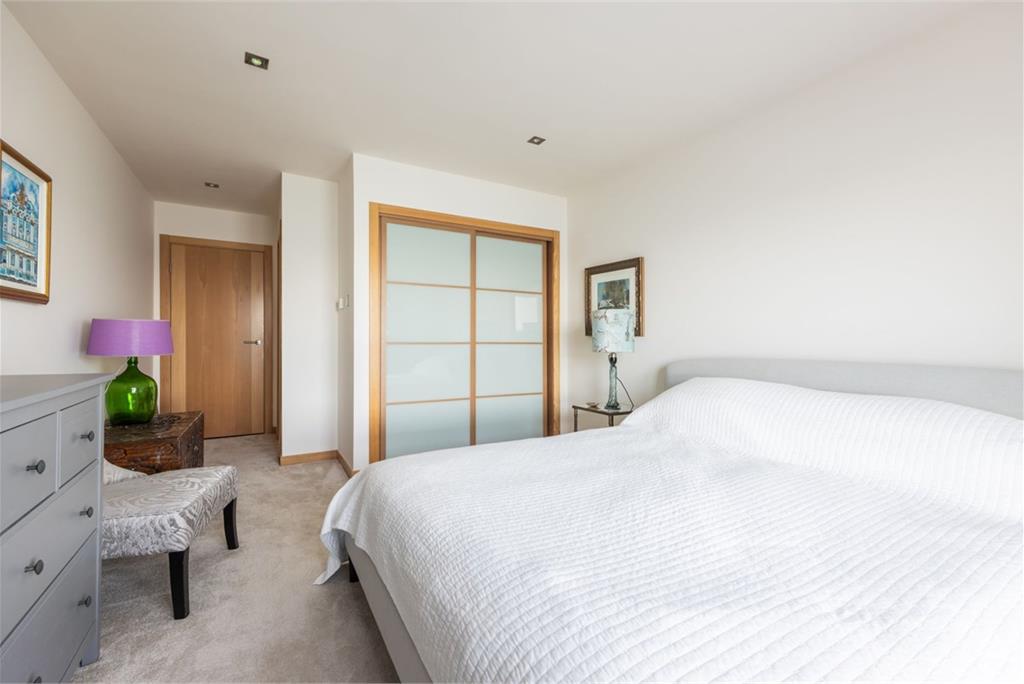 3/9 Western Harbour Breakwater, Edinburgh, EH6 6PA - image 13