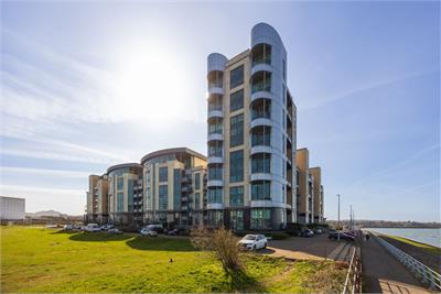 3/9 Western Harbour Breakwater, Edinburgh, EH6 6PA - image 9