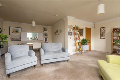 2 Olive Bank, Main Street, Gullane, East Lothian, EH31 2AB - image 4