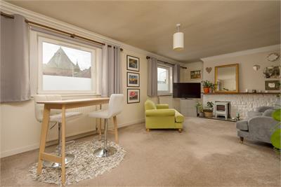 2 Olive Bank, Main Street, Gullane, East Lothian, EH31 2AB - image 5