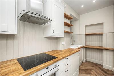 Flat 2, 7 North Burnside, Cupar, KY15 4BQ - image 3
