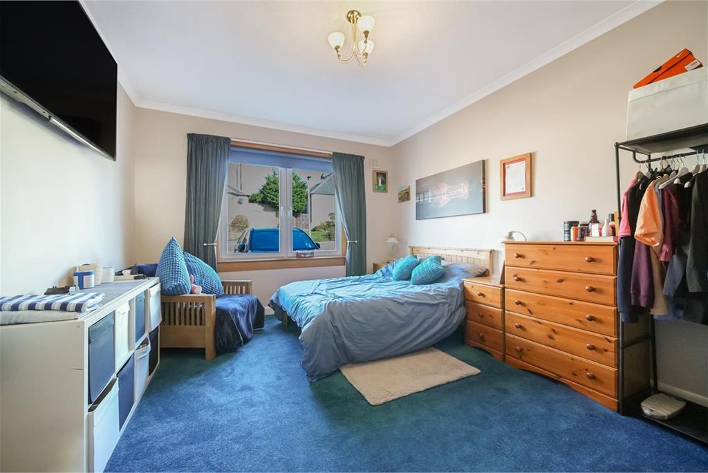 27 Craigs Avenue,
Edinburgh,
EH12 8HS - image 14