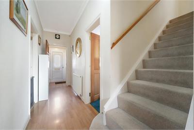 27 Craigs Avenue, Edinburgh, EH12 8HS - image 17
