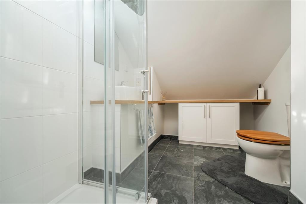 27 Craigs Avenue,
Edinburgh,
EH12 8HS - image 18