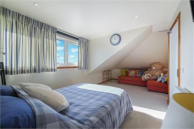 27 Craigs Avenue, Edinburgh, EH12 8HS - image 19
