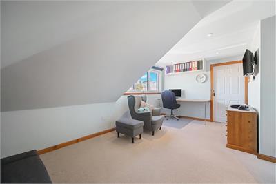 27 Craigs Avenue, Edinburgh, EH12 8HS - image 20
