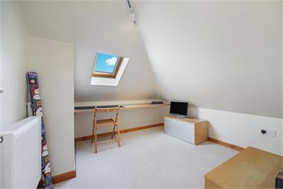27 Craigs Avenue, Edinburgh, EH12 8HS - image 23