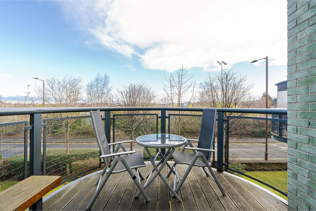 Flat 3, 8, Meggetland View, Craiglockhart, Edinburgh, EH14 1XT - image 4