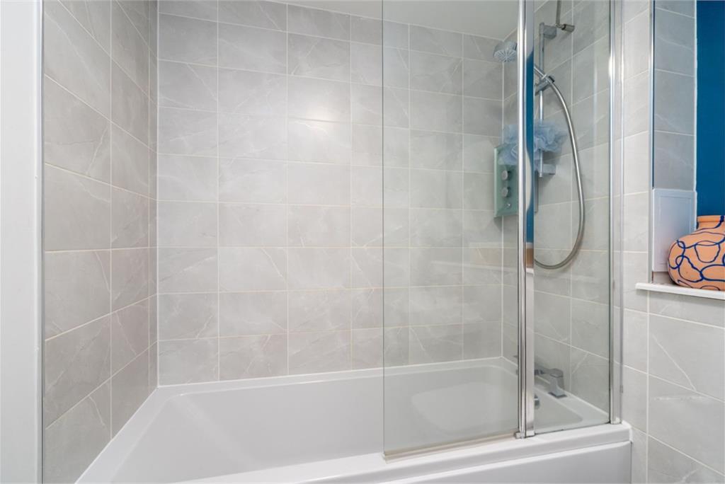 Flat 2, 8, Goldcrest Place, Cammo, Edinburgh, EH4 8GS - image 11