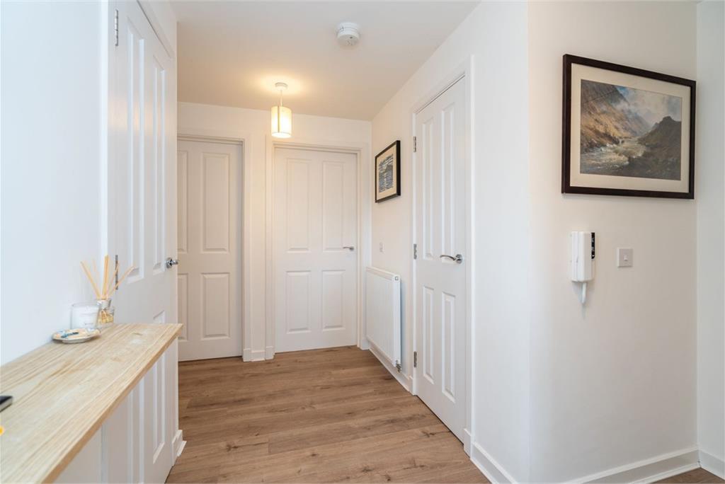 Flat 2, 8, Goldcrest Place, Cammo, Edinburgh, EH4 8GS - image 12
