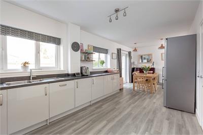 30 Brock View, Currie, Edinburgh, EH14 5TW - image 4