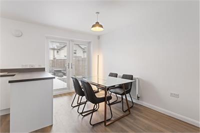 33 James Young Avenue, Uphall Station, EH54 5FA - image 6