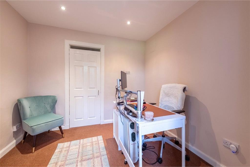 9 Craigmillar Park,
Edinburgh,
EH16 5PF - image 15