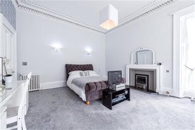 9 Craigmillar Park,
Edinburgh,
EH16 5PF - image 22
