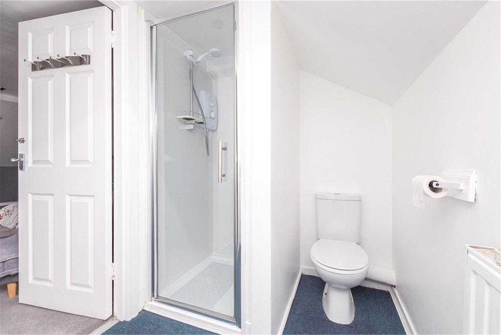 9 Craigmillar Park,
Edinburgh,
EH16 5PF - image 33