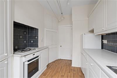 21 Craiglockhart Gardens, Edinburgh, EH14 1LZ - image 5