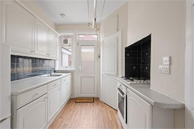 21 Craiglockhart Gardens, Edinburgh, EH14 1LZ - image 6