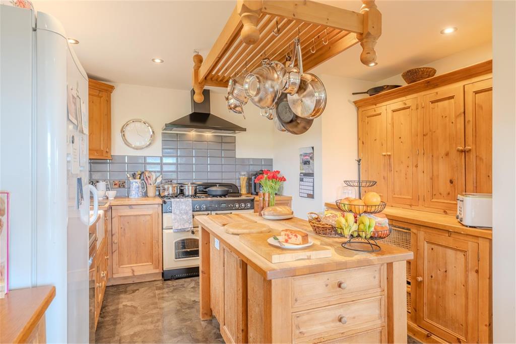 Kissinggate Cottage, Wellbrae, Teapot Street,
Morebattle,
Kelso,
TD5 8QF - image 12